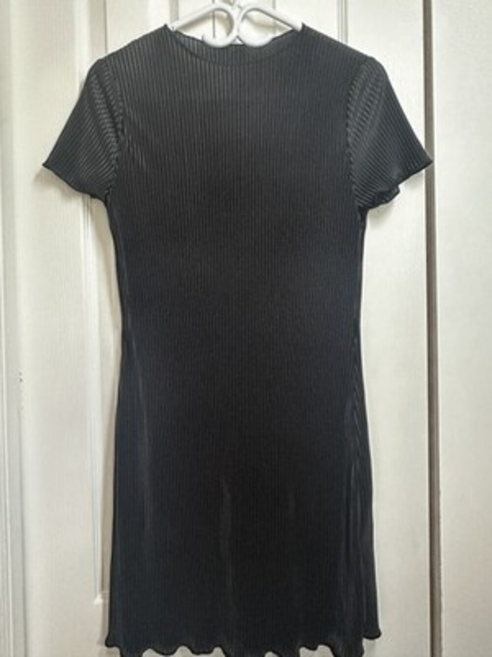 SHEIN Black Plissé Micro-Pleated Mini Dress